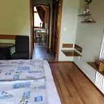 Bodo Haz 게스트하우스 기에네스디아스