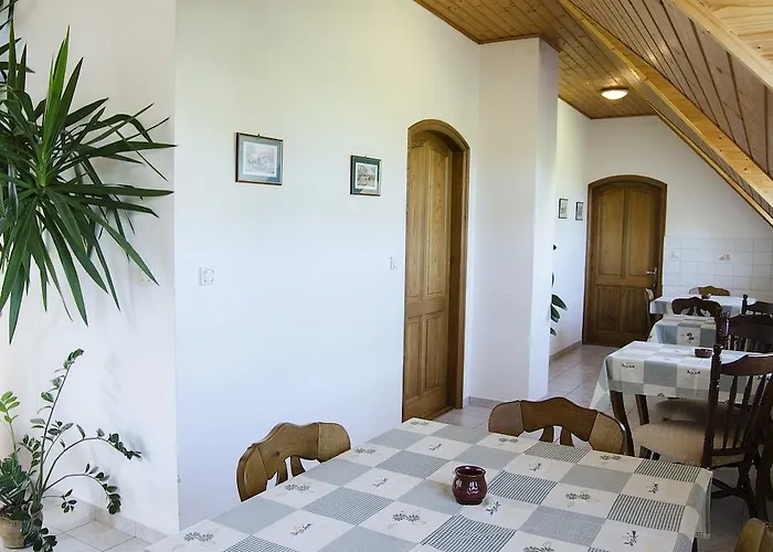 博德哈兹旅馆 3*